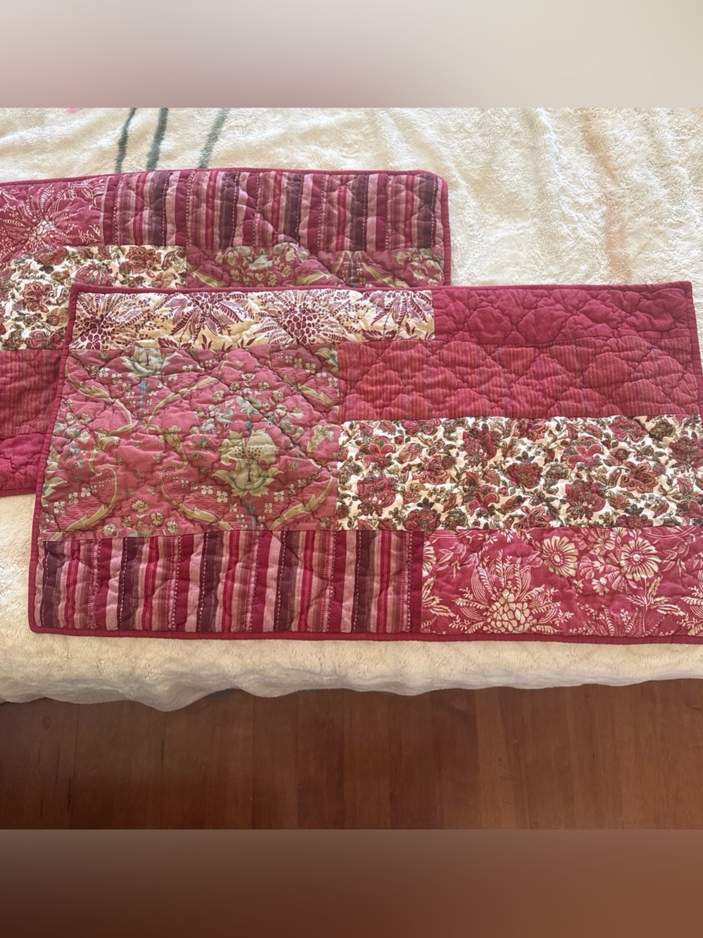 Pottery Barn Red Floral Carolina Patchwork Quilted King Sham Set of 2 36”x20”